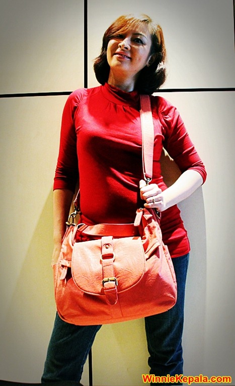 [2011-10-04%2520KellyMoore%2520Bag%2520%25282%2529%255B4%255D.jpg]