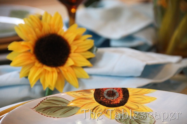 [sunflowers-01310.jpg]