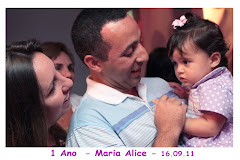 Fotos do evento Maria Alice  (01 ano) - 16.09.11. Foto numero 23 da Social Click Fotografia Digital, do Rio de Janeiro, RJ, que faz fotos divertidas, fotos malucas, fotos com fantasias, fotos na hora, fotografia maluca, fotografia divertida com molduras personalizadas. fotos divertidas malucas foto maluca animadas animado rj rio de janeiro divertida fantasia animada engraçadas 15 anos debutante noivos casamentos