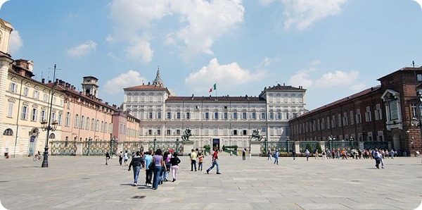 Turin_piazza_costello