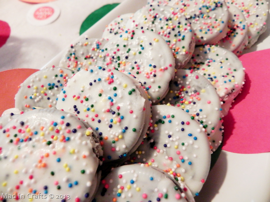 [homemade-dipped-oreos2.png]