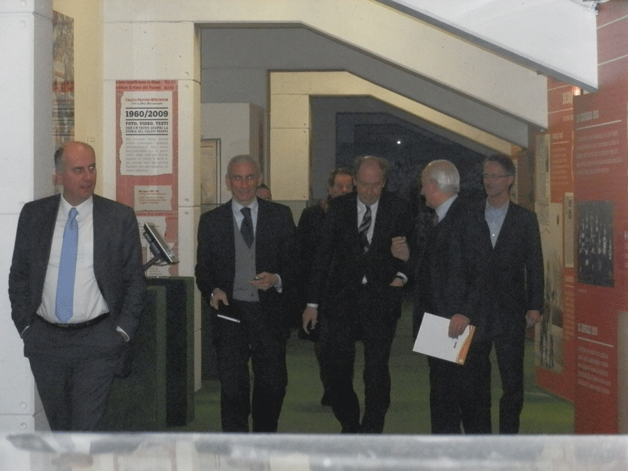 [presentazionebaraldi9febbra%255B2%255D.gif]