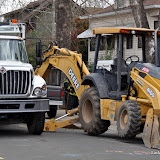 A City of Sacramento Utility crew pulls gas line out of the gound causing a gas leak mid block around the homes in the 3200 block of San Carlos Way. News_110310_GasLeak_OakPark