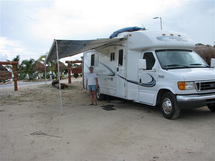 [MahahualCampsite6.jpg]