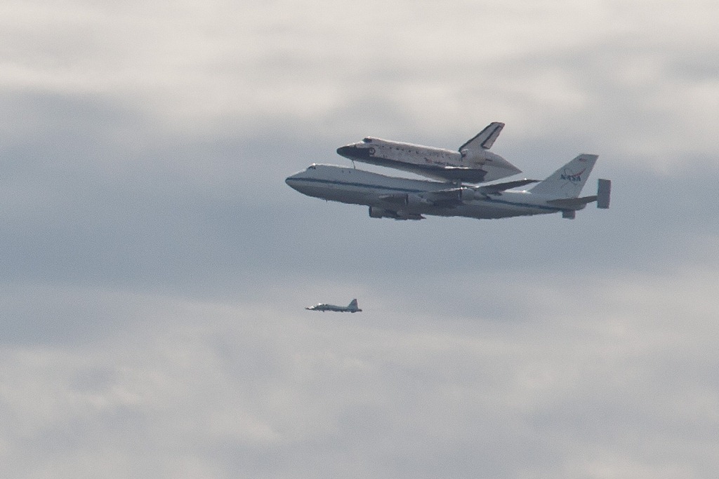 [ShuttleDiscovery-20%255B3%255D.jpg]