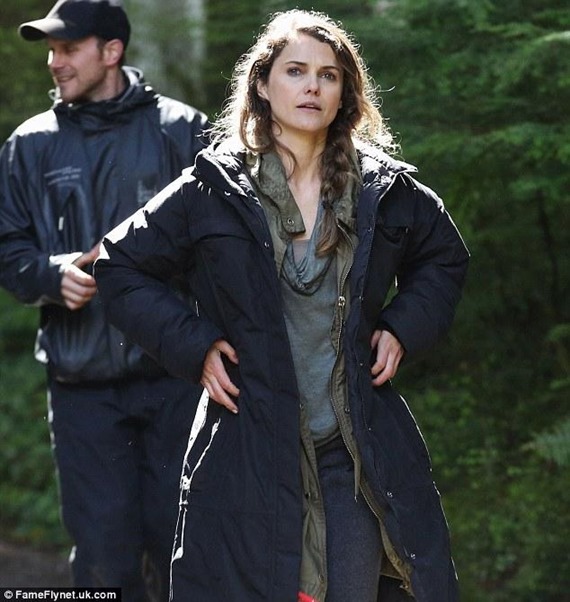 Andy Serkis és Keri Russell A majmok bolygója folytatásának forgatásán 03