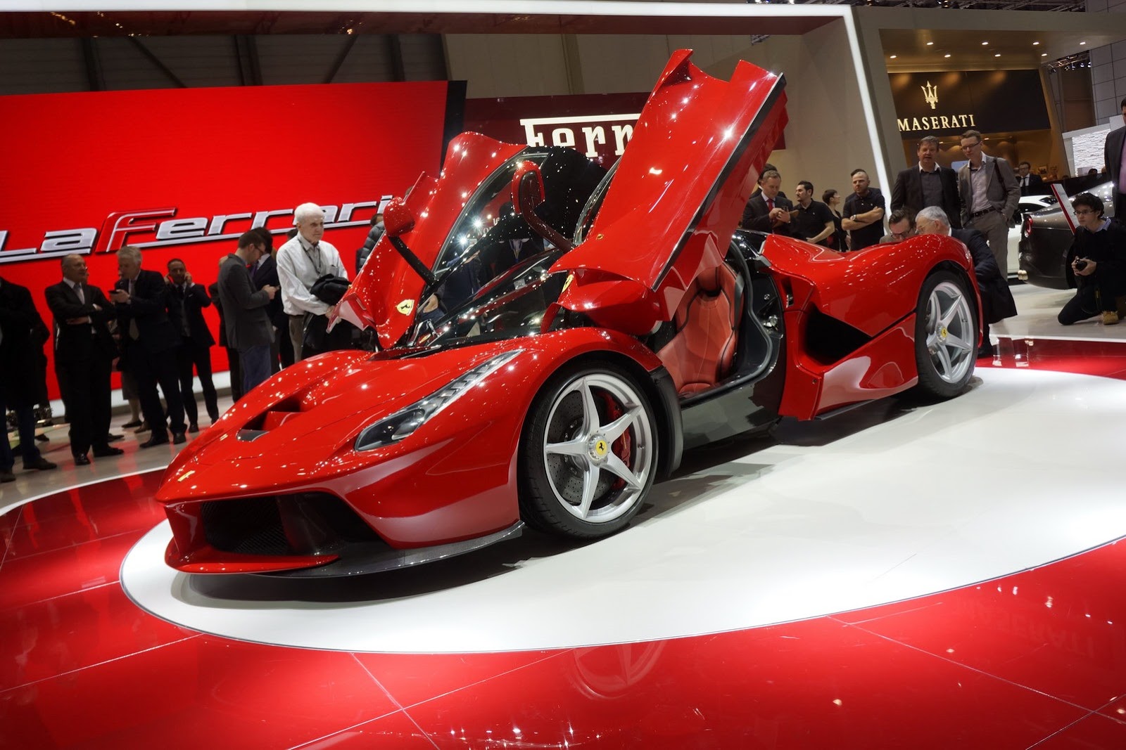[Ferrari-LaFerrari-Ferrari-7%255B5%255D.jpg]