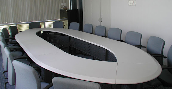 MESA DE JUNTAS A
