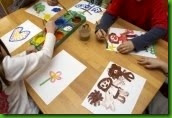 4614015-little-children-painting-during-art-class