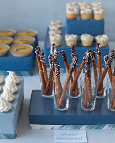 For a salty-sweet combo, dip pretzels in chocolate For a salty-sweet combo, dip pretzels in chocolate