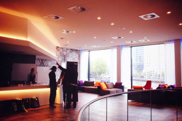 mainport lobby 3.jpg mainport lobby 3