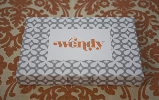 Your maid of honor is a special gal. Honor her with a memory box that's thoughtful AND cute.