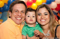 Álbum de fotos de Antonio. Fotografias das fotógrafas profissionais Carla Camp e Vivi Peres, de São Paulo, SP, que, usando o fotojornalismo, fazem fotos de casamento (fotografia de casamento), fotos infantil (fotografia de crianças), fotos corportativas (fotografia empresarial), fotos de 15 anos (fotografia de 15 anos), fotos de bodas (fotografia de bodas), fotos de grávidas (fotografia de gestantes), fotos de aniversários (fotografia de aniversário), fotos de eventos sociais, foto autoral, fotos de família, fotos de festas e ensaios fotográficos. Album (digital) de fotos de Antonio. Fotografias digitais das fotógrafas profissionais Carla Camp e Vivi Peres, de São Paulo, SP, que, usando o fotojornalismo, fazem fotos de casamento (fotografia de casamento), fotos infantil (fotografia de crianças), fotos corportativas (fotografia empresarial), fotos de 15 anos (fotografia de 15 anos), fotos de bodas (fotografia de bodas), fotos de grávidas (fotografia de gestantes), fotos de aniversários (fotografia de aniversário), fotos de eventos sociais, foto autoral, fotos de família, fotos de festas e ensaios fotográficos. fotos casamento são paulo de sao video sp filmagem para noivas sampa 15 anos festa infantil crianças aniversario infantis foto videos e ensaio fotografico modelos convites com estudio revista fotografia penteados noiva em