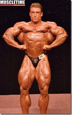 Dorian Yates at 1994 Mr. Olympia_front lat spread pose