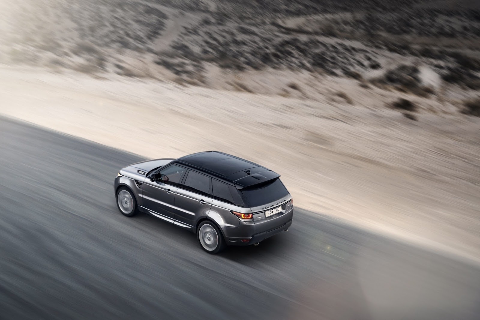 2014-Range-Rover-Sport-15[2].jpg