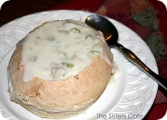 The_Sisters_Cafe_-BreadBowl_&_Clam_Chowder_-_wmark