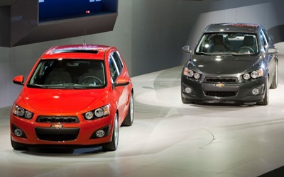2012-Chevrolet-Sonic-sedan-and-hatchback-623x389