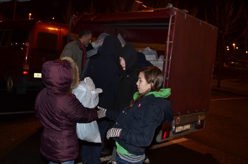 packing up - unloading-19