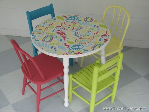 [painted%2520kids%2520table%2520and%2520chairs%255B3%255D.jpg]