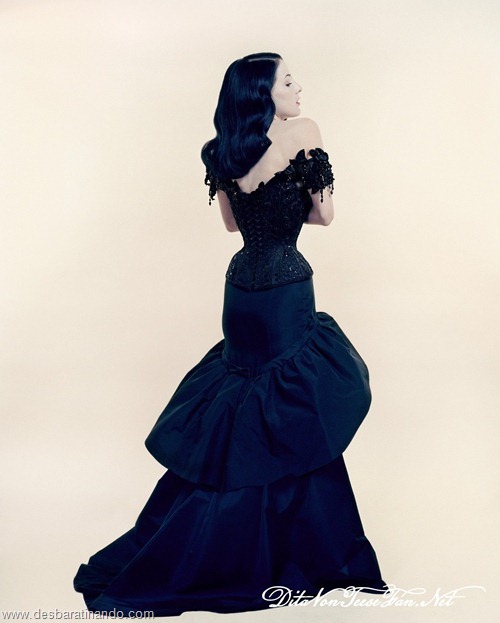 dita von teese linda sensual sexy sedutora desbaratinando (18) dita von teese linda sensual sexy sedutora desbaratinando (18)