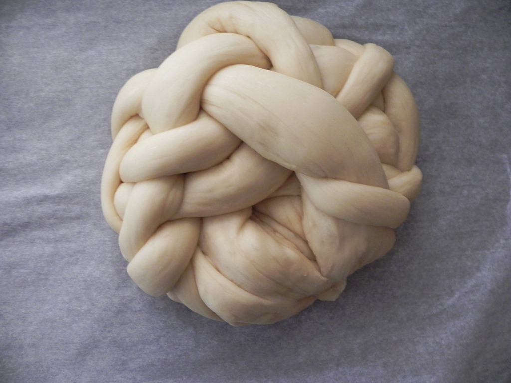 [DSCN99989.jpg&description=Honey Challah for]