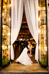 Album (digital) de fotos de Daniela e Gregório. Fotografias digitais da fotógrafa e video maker de casamento Mair Lopes, do Rio de Janeiro, RJ, que faz fotos de casamento (fotografia de casamento), fotos de 15 anos (fotografia de 15 anos), ensaios fotográficos, vídeo de casamento (filmagem de casamento), vídeo institucional, vídeo de 15 anos (filmagem de 15 anos) seguindo o estilo do fotojornalismo e do videojornalismo de eventos sociais. Atua no Rio de Janeiro, bem como outras cidades do Rio de Janeiro, tais como Niterói, Petrópolis, Teresópolis, Região dos Lagos, Cabo Frio, Búzios, entre outras. fotos casamento de para rio 15 anos janeiro noivas casamentos foto noiva festas fotógrafos eventos festa noivos video aniversário