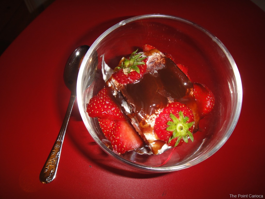 [Sorvete%2520com%2520Morangos%2520%25282%2529%255B8%255D.jpg]