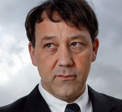 Sam Raimi produceri felügyeletével készül a Kopogó szellem remake