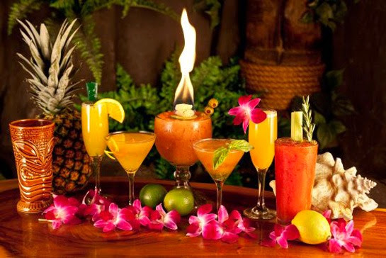 Casos e Coisas da Bonfa: Inspirações para uma Festa Havaiana/Luau