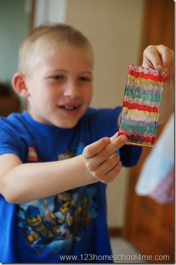 Rainbow craft for kids with pony beads Rainbow craft for kids with pony beads