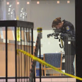 News_110218_ChaseBankRobbery_BroadwayBlvd