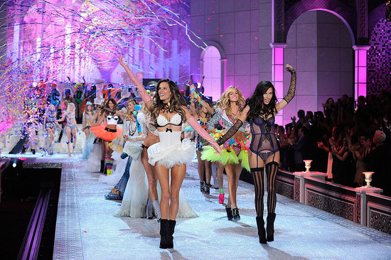 2011-Victorias-Secret-Fashion-Show-112.jpg