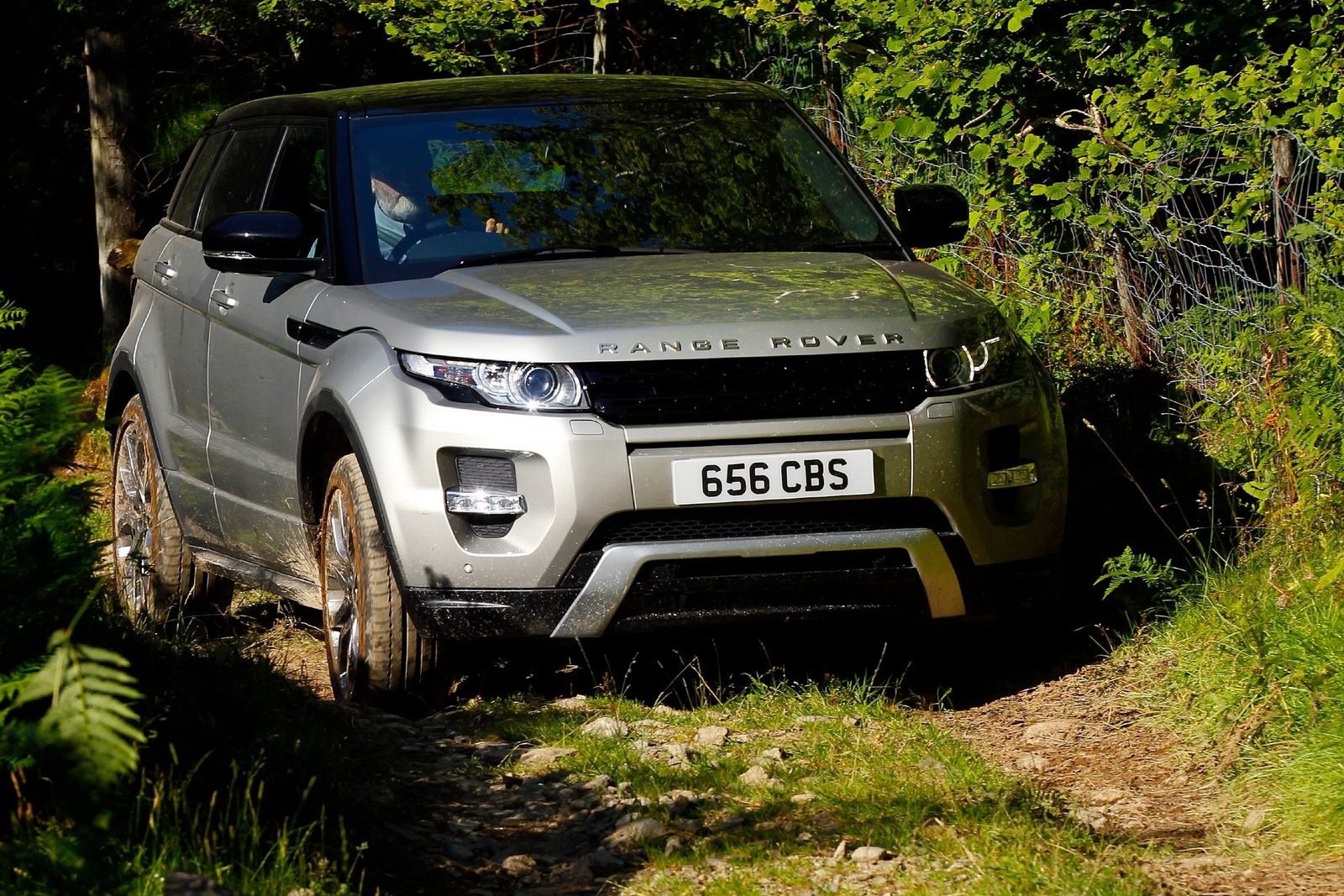 [RR-Evoque-4%255B2%255D.jpg]