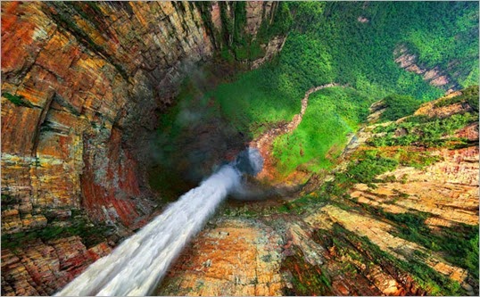 dragon-falls-churun-meru-venezuela-from-above-aerial
