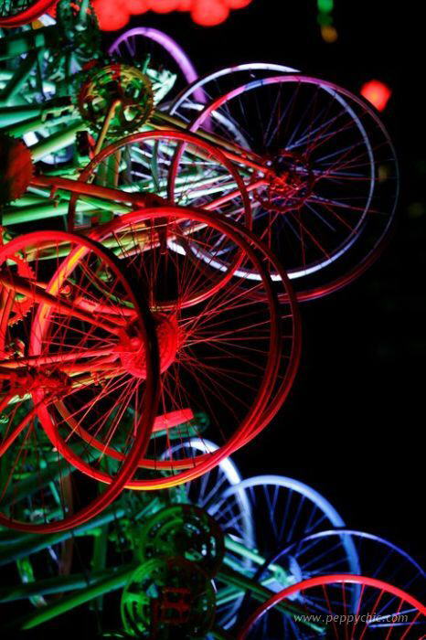 Image Dimension: 466x700 :: Christmas Trees: 23-foot-tall made from 100 old Bicycles in Sydney Christmas Trees: 23-foot-tall made from 100 old Bicycles in Sydney