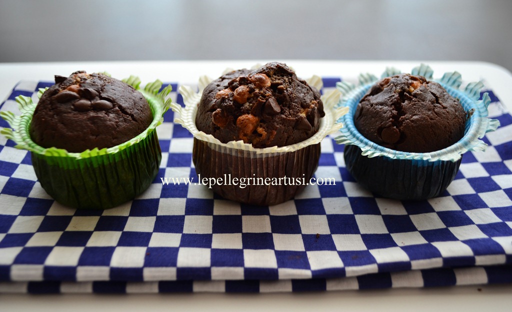 [muffins%2520al%2520doppio%2520cioccolato%255B4%255D.jpg]