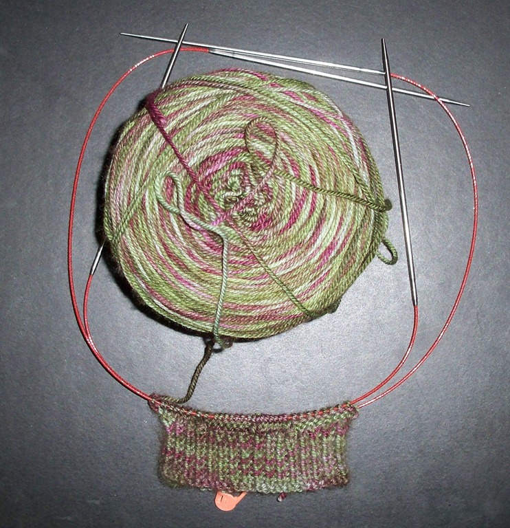 [CookieA%2520Sock%2520Club%2520Pattern%2520-%2520Dec%25202011%255B2%255D.jpg]