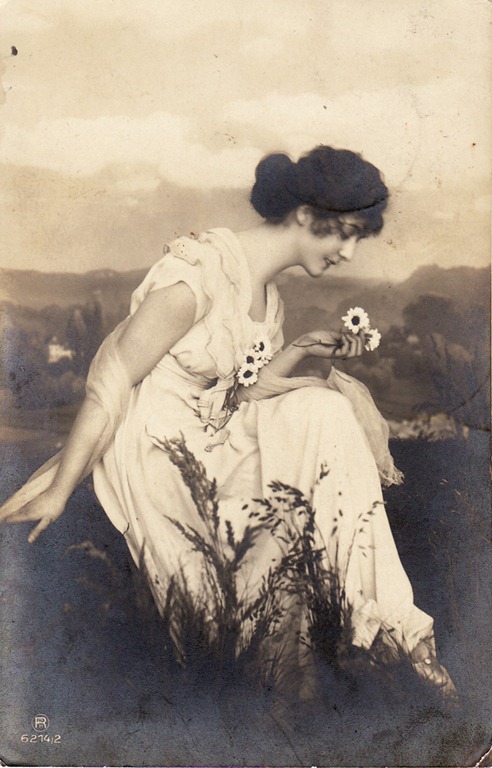 [woman_full%255B4%255D.jpg]