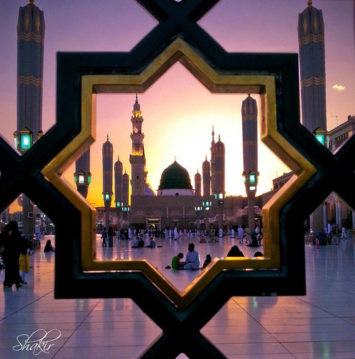 [masjid_nabawi_dome_islamic_images%255B2%255D.jpg]