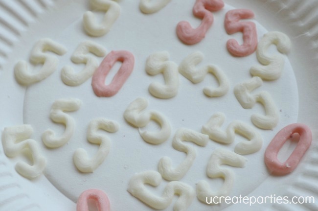 [frosting%2520numbers%2520tutorial%255B11%255D.jpg]
