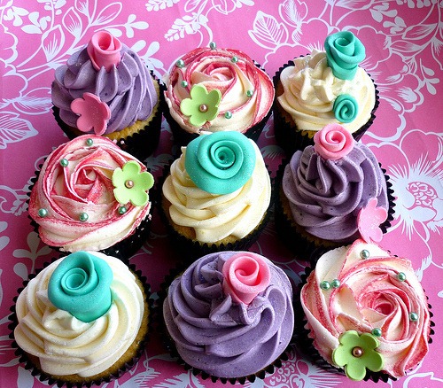 [cupcakes-floral-food-frosting-pink-pretty-Favim.com-107552_large%255B4%255D.jpg]
