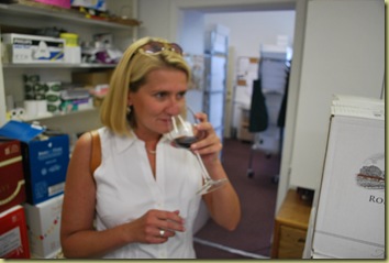2011-07-06 Lisa tasting Wine 2011-07-06 Lisa tasting Wine