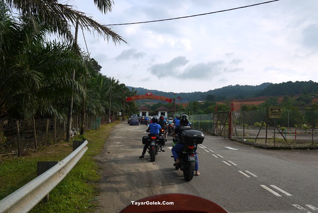 [P10609922.jpg]