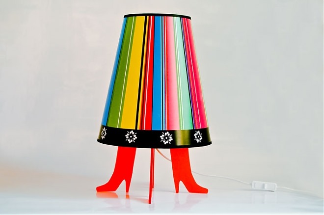 [154_she-lamp1.jpg]