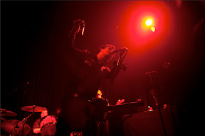 Billy Joe Armstrong doin what he does