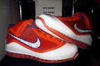 Yet Another Hardwood Classic / New York Knicks Nike LeBron VII nike air max lebron 7 pe hardwood orange 2 02 Yet Another Hardwood Classic / New York Knicks Nike LeBron VII