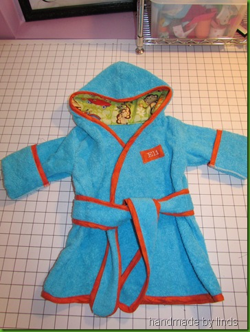 hooded robe 022
