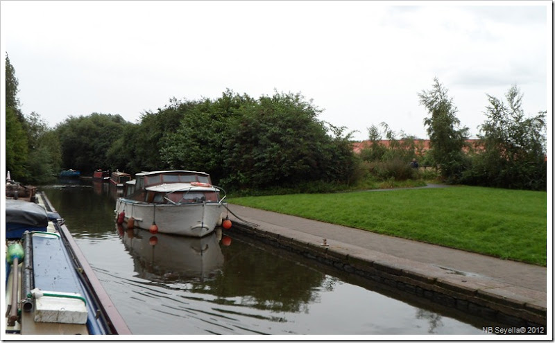 SAM_2590 Castle Gardens Moorings SAM_2590 Castle Gardens Moorings