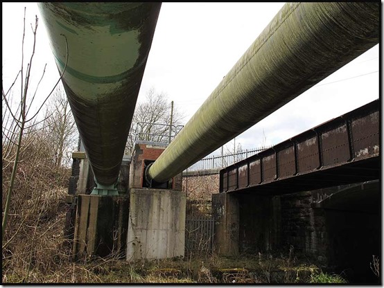 Water pipes above the Manchester to Bury Canal 0357canalpipe2