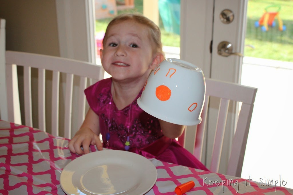 [Little%2520Girl%2520Birthday%2520Party%2520Idea%2520Tea%2520Party%2520with%2520Stations%2520%252829%2529%255B3%255D.jpg]